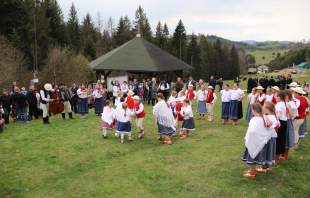 Zespół regionalny na Trójstyku