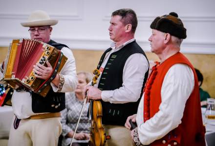 Uczestnicy Świątecznego Spotkania dla Seniorów w Koniakowie fot. M.Kuźma