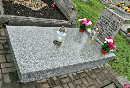 Grób Pawła Gustawa Pilcha - pierwszego żołnierza poległego na naszym terenie na cmentarzu ewangelickim
