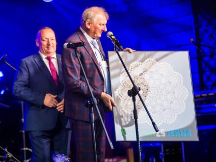 Wójt Gminy Iława  Krzysztof Harmaciński wraz z Wójtem Gminy Istebna