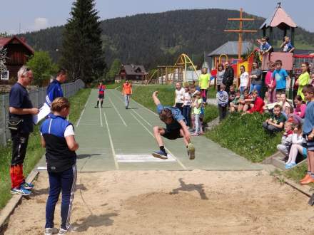 Sportowa rywalizacja szkół Istebna - Ćierne